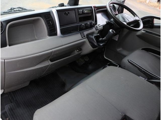 キャンター 　２ｔ積載　全低床強化ダンプ　５ＭＴ　衝突軽減ブレーキ　車線逸脱警報装置　トラクションコントロール　キーレス＆スペアキー　左電動格納ミラー　ＥＴＣ　３方開　中間ピン２本　車両総重量４９２５キロ（58枚目）