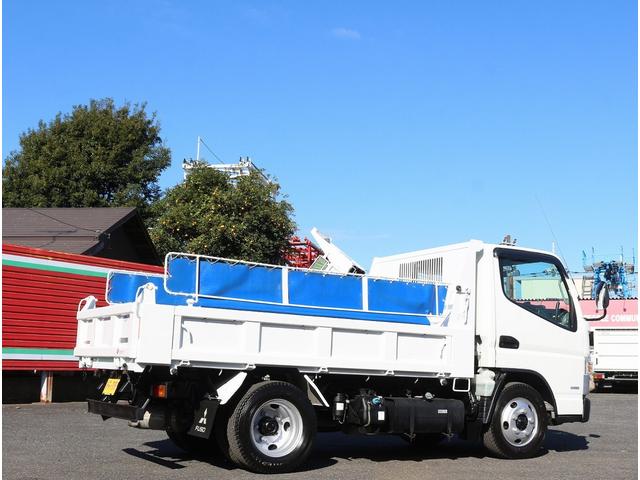 キャンター 全低床ダンプ　３ｔ　全低床強化ダンプ　５ＭＴ　車線逸脱警報装置　キーレス　ＥＴＣ　極東開発ＤＤ０２－３１　荷台寸３０４／１６０／３８　１０尺　３方開　中間ピン２本　コボレーン　ＳＴタイヤ　車両総重量６０１５キロ（12枚目）