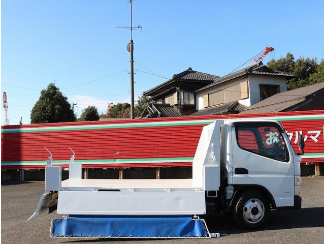 キャンター 全低床ダンプ　３ｔ　全低床強化ダンプ　５ＭＴ　車線逸脱警報装置　キーレス　ＥＴＣ　極東開発ＤＤ０２－３１　荷台寸３０４／１６０／３８　１０尺　３方開　中間ピン２本　コボレーン　ＳＴタイヤ　車両総重量６０１５キロ（24枚目）