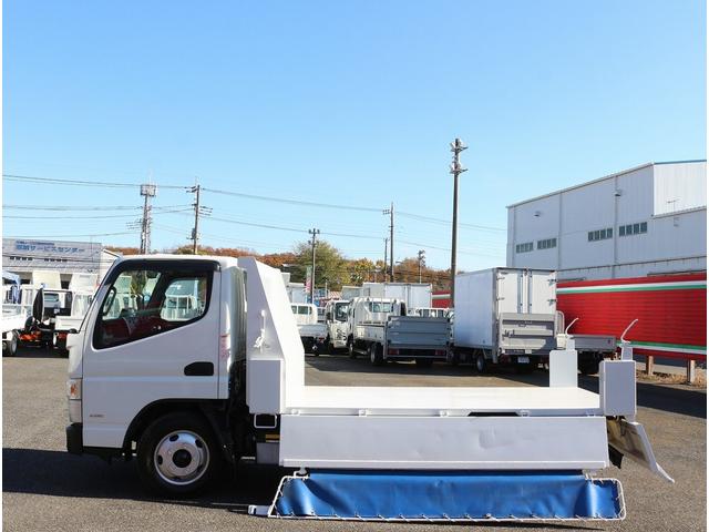 キャンター 全低床ダンプ　３ｔ　全低床強化ダンプ　５ＭＴ　車線逸脱警報装置　キーレス　ＥＴＣ　極東開発ＤＤ０２－３１　荷台寸３０４／１６０／３８　１０尺　３方開　中間ピン２本　コボレーン　ＳＴタイヤ　車両総重量６０１５キロ（29枚目）