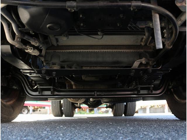 キャンター 全低床ダンプ　３ｔ　全低床強化ダンプ　５ＭＴ　車線逸脱警報装置　キーレス　ＥＴＣ　極東開発ＤＤ０２－３１　荷台寸３０４／１６０／３８　１０尺　３方開　中間ピン２本　コボレーン　ＳＴタイヤ　車両総重量６０１５キロ（47枚目）