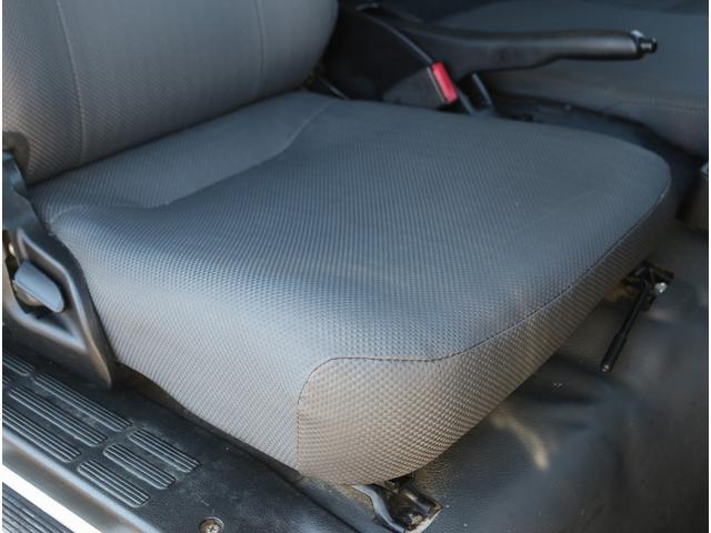 キャンター 全低床ダンプ　３ｔ　全低床強化ダンプ　５ＭＴ　車線逸脱警報装置　キーレス　ＥＴＣ　極東開発ＤＤ０２－３１　荷台寸３０４／１６０／３８　１０尺　３方開　中間ピン２本　コボレーン　ＳＴタイヤ　車両総重量６０１５キロ（59枚目）