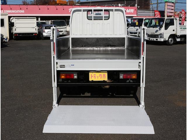 キャンター 　垂直パワーゲート　平ボディ三方開　２．９５トン積　集中ドアロック　レザー調シートカバー　荷台鉄板張り　電格ミラー　　コーナーライト　ドラレコ　荷台寸法３０７－１６０－３２　リフト寸法１１３－１５８（28枚目）