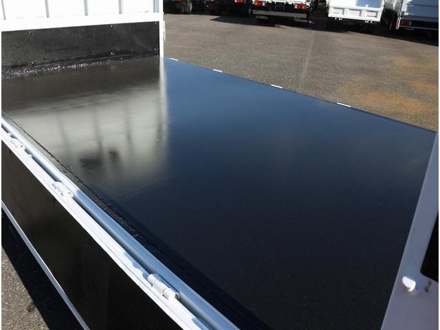 キャンター 　垂直パワーゲート　平ボディ三方開　２．９５トン積　集中ドアロック　レザー調シートカバー　荷台鉄板張り　電格ミラー　　コーナーライト　ドラレコ　荷台寸法３０７－１６０－３２　リフト寸法１１３－１５８（33枚目）