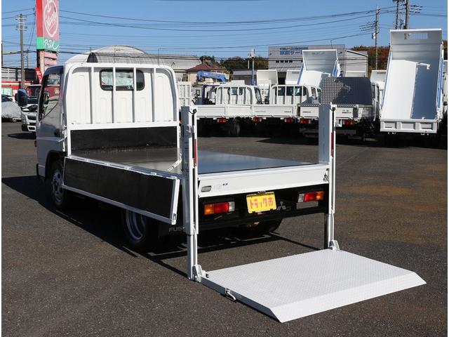 キャンター 　垂直パワーゲート　平ボディ三方開　２．９５トン積　集中ドアロック　レザー調シートカバー　荷台鉄板張り　電格ミラー　　コーナーライト　ドラレコ　荷台寸法３０７－１６０－３２　リフト寸法１１３－１５８（35枚目）