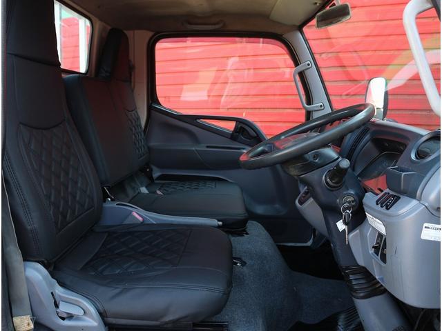 キャンター 　垂直パワーゲート　平ボディ三方開　２．９５トン積　集中ドアロック　レザー調シートカバー　荷台鉄板張り　電格ミラー　　コーナーライト　ドラレコ　荷台寸法３０７－１６０－３２　リフト寸法１１３－１５８（44枚目）