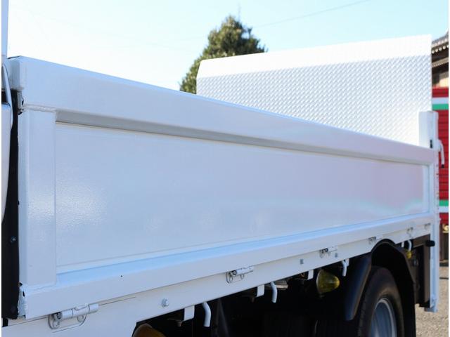 キャンター 　垂直パワーゲート　平ボディ三方開　２．９５トン積　集中ドアロック　レザー調シートカバー　荷台鉄板張り　電格ミラー　　コーナーライト　ドラレコ　荷台寸法３０７－１６０－３２　リフト寸法１１３－１５８（60枚目）