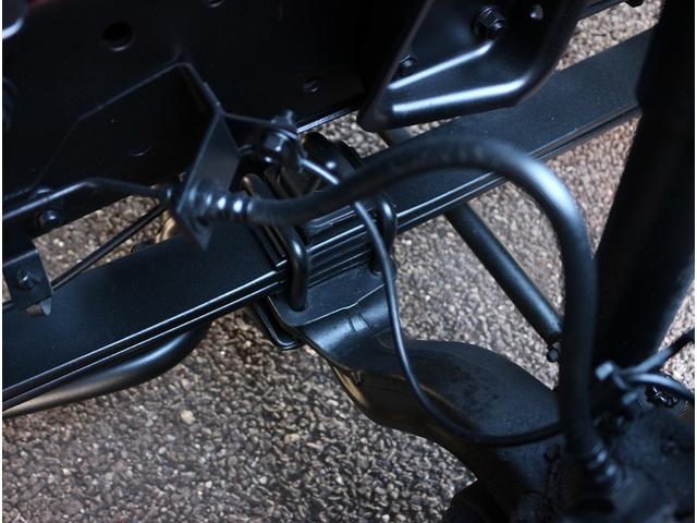 キャンター 　垂直パワーゲート　平ボディ三方開　２．９５トン積　集中ドアロック　レザー調シートカバー　荷台鉄板張り　電格ミラー　　コーナーライト　ドラレコ　荷台寸法３０７－１６０－３２　リフト寸法１１３－１５８（72枚目）