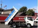 全低床ダンプ　３ｔ　全低床強化ダンプ　５ＭＴ　車線逸脱警報装置　キーレス　ＥＴＣ　極東開発ＤＤ０２－３１　荷台寸３０４／１６０／３８　１０尺　３方開　中間ピン２本　コボレーン　ＳＴタイヤ　車両総重量６０１５キロ（33枚目）