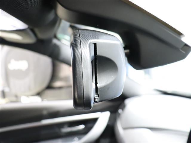 ３シリーズ ３２０ｄ　純正ナビ　ダコタブラックレザーシート　インナーブラックＬＥＤヘッドライト　ＡＣＣ　ＬＫＡ　ＢＳＭ　衝突軽減ブレーキ　前席シートヒーター　ドラレコ　バックカメラ　パドルシフト　メモリーシート　スペアキー（16枚目）