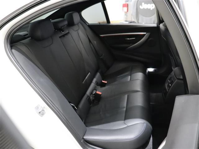 ３シリーズ ３２０ｄ　純正ナビ　ダコタブラックレザーシート　インナーブラックＬＥＤヘッドライト　ＡＣＣ　ＬＫＡ　ＢＳＭ　衝突軽減ブレーキ　前席シートヒーター　ドラレコ　バックカメラ　パドルシフト　メモリーシート　スペアキー（30枚目）