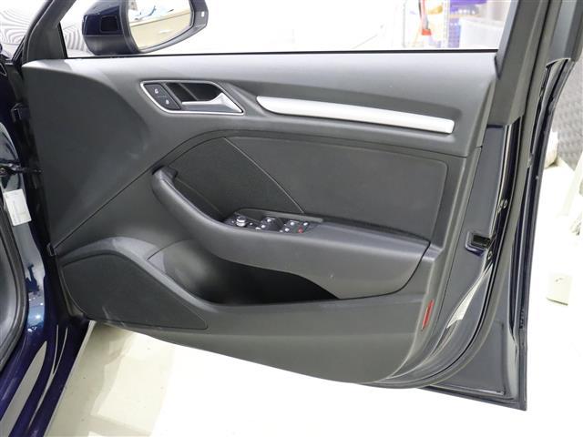 Ａ３ スポーツバック３０ＴＦＳＩ　純正ナビ　フルセグＴＶ・ＣＤ・ＤＶＤ　バーチャルコックピット　Ａｕｄｉプレセンス　Ａｕｄｉサイドアシスト　ＡＣＣ　ＬＫＡ　衝突軽減ブレーキ　バックカメラ　ＥＴＣ２．０　純正１６インチＡＷ　スペアキー（19枚目）