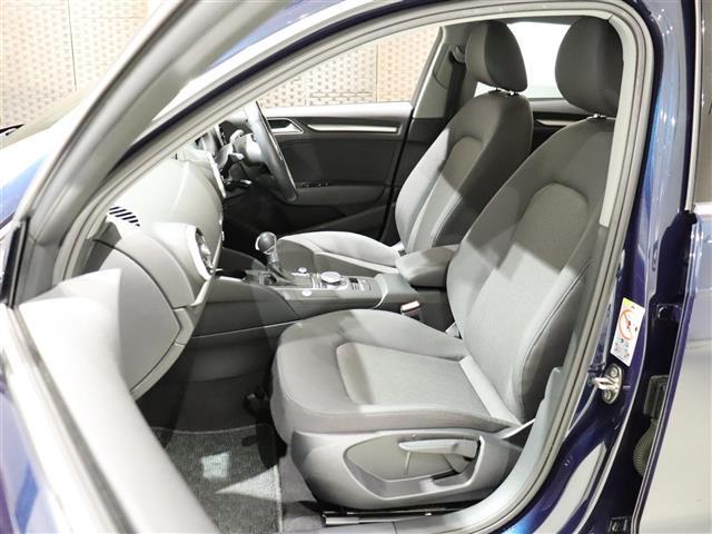 Ａ３ スポーツバック３０ＴＦＳＩ　純正ナビ　フルセグＴＶ・ＣＤ・ＤＶＤ　バーチャルコックピット　Ａｕｄｉプレセンス　Ａｕｄｉサイドアシスト　ＡＣＣ　ＬＫＡ　衝突軽減ブレーキ　バックカメラ　ＥＴＣ２．０　純正１６インチＡＷ　スペアキー（26枚目）