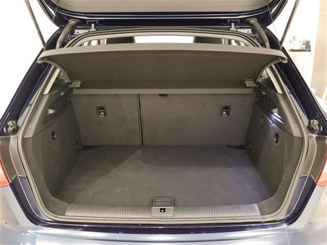 Ａ３ スポーツバック３０ＴＦＳＩ　純正ナビ　フルセグＴＶ・ＣＤ・ＤＶＤ　バーチャルコックピット　Ａｕｄｉプレセンス　Ａｕｄｉサイドアシスト　ＡＣＣ　ＬＫＡ　衝突軽減ブレーキ　バックカメラ　ＥＴＣ２．０　純正１６インチＡＷ　スペアキー（32枚目）