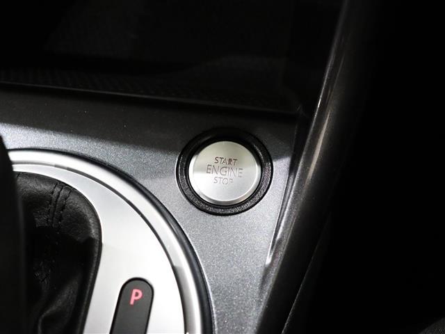 ザ・ビートル デザイン 純正ナビ フルセグTV・DVD・CD ドライブレコーダー前後 衝突軽減ブレーキ BSM バックカメラ LEDヘッドライト O・ZRACING製17インチAW ETC ISOFIX スペアキー(7枚目)