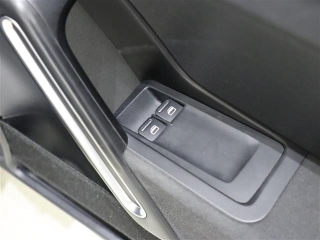 ザ・ビートル デザイン 純正ナビ フルセグTV・DVD・CD ドライブレコーダー前後 衝突軽減ブレーキ BSM バックカメラ LEDヘッドライト O・ZRACING製17インチAW ETC ISOFIX スペアキー(16枚目)