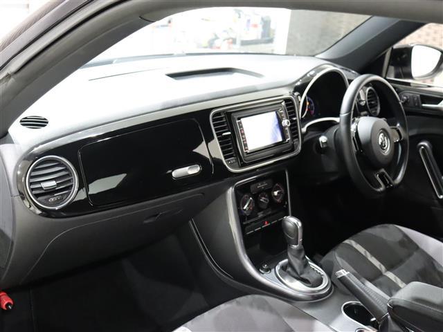 ザ・ビートル デザイン 純正ナビ フルセグTV・DVD・CD ドライブレコーダー前後 衝突軽減ブレーキ BSM バックカメラ LEDヘッドライト O・ZRACING製17インチAW ETC ISOFIX スペアキー(21枚目)