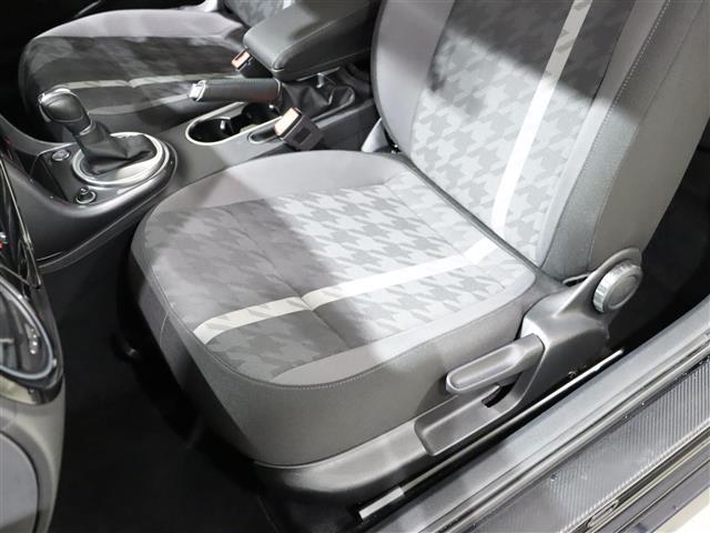 ザ・ビートル デザイン 純正ナビ フルセグTV・DVD・CD ドライブレコーダー前後 衝突軽減ブレーキ BSM バックカメラ LEDヘッドライト O・ZRACING製17インチAW ETC ISOFIX スペアキー(24枚目)