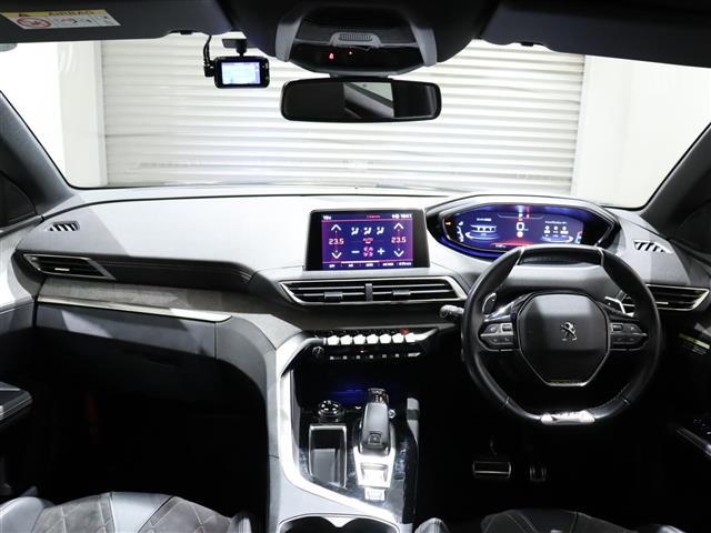 リベラーラはガリバーグループのＢＭＷ、メルセデスベンツ、アウディなどの輸入車専門店です。