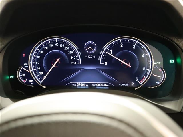 ぜひ厳選したドイツプレミアムブランドのお車を、見て・触って・比べてください！