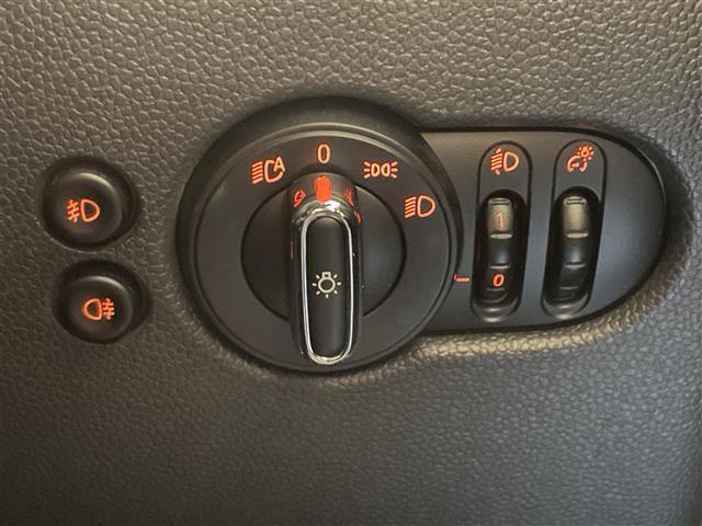 MINI クーパー ペッパーPKG インテリジェントセーフティ ナビ TV BT USB DVD ETC2.0バックカメラ コーナーセンサー 前後どれレコ アンビエントライト アイドリングストップ スマートキーx2(17枚目)