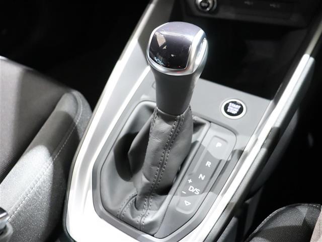 Ａ１スポーツバック ２５ＴＦＳＩ　アドバンスド　純正ナビ　Ｃａｒｐｌａｙ　バーチャルコックピット　衝突軽減ブレーキ　ＡＣＣ　ＢＳＭ　ＬＫＡ　バックカメラ　前席シートヒーター　前後ドライブレコーダー　オートハイビーム　ＥＴＣ２．０　ＬＥＤヘッドライト（9枚目）