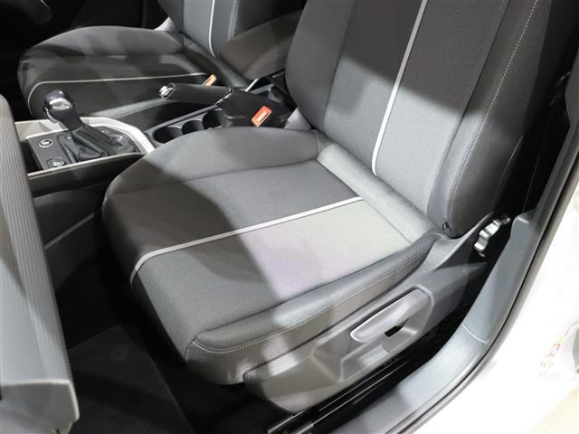 Ａ１スポーツバック ２５ＴＦＳＩ　アドバンスド　純正ナビ　Ｃａｒｐｌａｙ　バーチャルコックピット　衝突軽減ブレーキ　ＡＣＣ　ＢＳＭ　ＬＫＡ　バックカメラ　前席シートヒーター　前後ドライブレコーダー　オートハイビーム　ＥＴＣ２．０　ＬＥＤヘッドライト（28枚目）