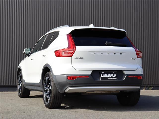 ＸＣ４０ Ｂ４　ＡＷＤ　インスクリプション　赤革　ｈａｍａｎ／ｋａｒｄｏｎ　３６０°カメラ　ＳＲ　ＡＣＣ　クリスタルシフトノブ　ワイヤレス充電　パワーシート／ヒーター　電動リアゲート　ＬＥＤ　純正ナビＴＶ　純正１９ＡＷ　ＥＴＣ　ＢＳＭ　ＬＫＡ（36枚目）