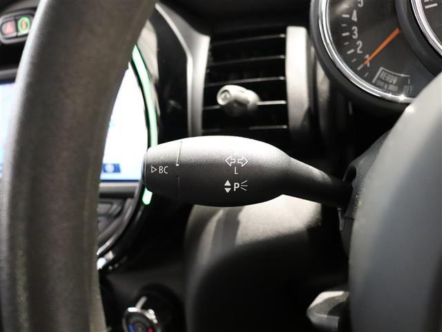 ＭＩＮＩ ヴィクトリア　純正ナビ　衝突軽減ブレーキ　前後ドライブレコーダー　ユニオンジャックリアランプ　ＬＫＡ　オートライト　アイドリングストップ　ＬＥＤヘッドライト　純正アルミホイール　ＵＳＢ　ＥＴＣ　スペアキー（10枚目）