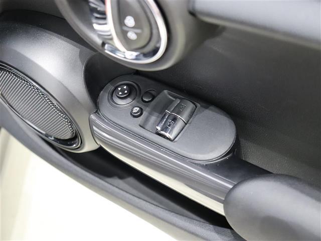 ＭＩＮＩ ヴィクトリア　純正ナビ　衝突軽減ブレーキ　前後ドライブレコーダー　ユニオンジャックリアランプ　ＬＫＡ　オートライト　アイドリングストップ　ＬＥＤヘッドライト　純正アルミホイール　ＵＳＢ　ＥＴＣ　スペアキー（18枚目）