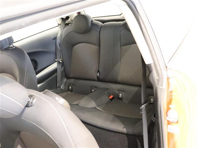 ＭＩＮＩ ヴィクトリア　純正ナビ　衝突軽減ブレーキ　前後ドライブレコーダー　ユニオンジャックリアランプ　ＬＫＡ　オートライト　アイドリングストップ　ＬＥＤヘッドライト　純正アルミホイール　ＵＳＢ　ＥＴＣ　スペアキー（29枚目）