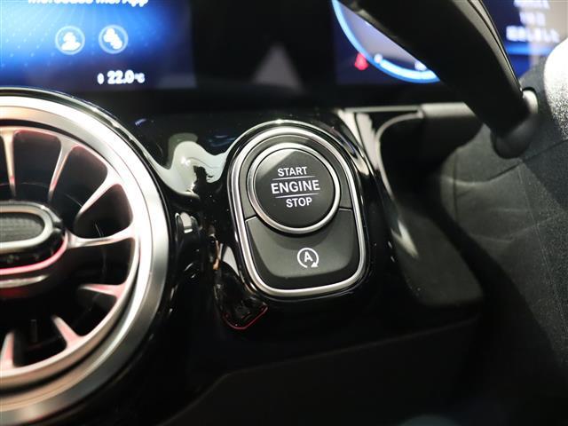 ＧＬＡクラス ＧＬＡ２００ｄ　４マチック　ＡＭＧライン　パノラミックスライディングルーフ　ナビゲーションＰＫＧ　ＡＭＧライン　３６０°カメラシステム　パークトロニック　ＥＡＳＹ－ＰＡＣＫ自動開閉テールゲート　前席シートヒーター　キーレスゴー　地デジ　ＢＴ（9枚目）