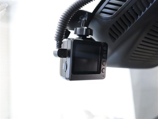 ＧＬＡクラス ＧＬＡ２００ｄ　４マチック　ＡＭＧライン　パノラミックスライディングルーフ　ナビゲーションＰＫＧ　ＡＭＧライン　３６０°カメラシステム　パークトロニック　ＥＡＳＹ－ＰＡＣＫ自動開閉テールゲート　前席シートヒーター　キーレスゴー　地デジ　ＢＴ（16枚目）