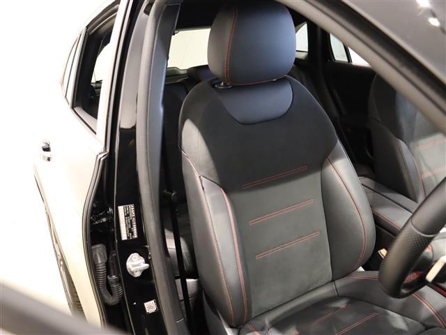 ＧＬＡクラス ＧＬＡ２００ｄ　４マチック　ＡＭＧライン　パノラミックスライディングルーフ　ナビゲーションＰＫＧ　ＡＭＧライン　３６０°カメラシステム　パークトロニック　ＥＡＳＹ－ＰＡＣＫ自動開閉テールゲート　前席シートヒーター　キーレスゴー　地デジ　ＢＴ（24枚目）