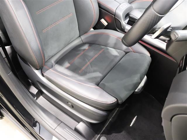 ＧＬＡクラス ＧＬＡ２００ｄ　４マチック　ＡＭＧライン　パノラミックスライディングルーフ　ナビゲーションＰＫＧ　ＡＭＧライン　３６０°カメラシステム　パークトロニック　ＥＡＳＹ－ＰＡＣＫ自動開閉テールゲート　前席シートヒーター　キーレスゴー　地デジ　ＢＴ（25枚目）