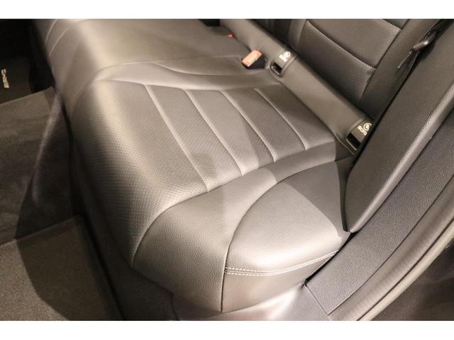 C200 ステーションワゴン スポーツ プレミアム/レーダーセーフティPKG ヘッドアップディスプレイ 黒革シート パワーバックドア パワーシート/ヒーター キーレスゴー 純正ナビTV Bカメラ パーキングアシスト LEDライト(20枚目)