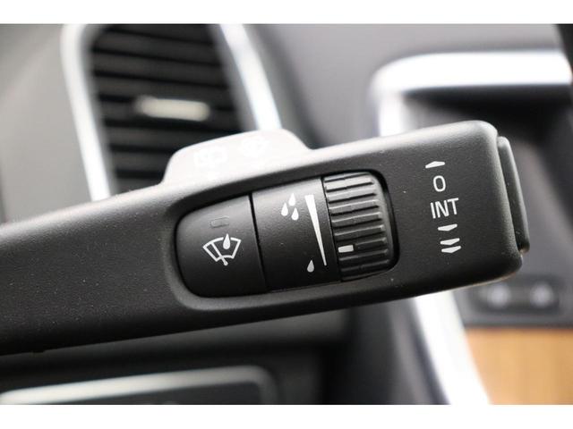 D4 クラシック サンルーフ 黒革シート 純ナビTV Bカメラ ACC 衝突軽減LKA BLIS キセノンライト パワーシート/ヒーター スマートキー プッシュスタート アイドリングストップ ETC(33枚目)