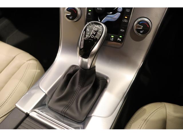 D4 ダイナミックエディション ポールスターパフォーマンスPKG スポーツレザーシート 専用18AW 専用フロントグリル ACC 衝突軽減B LKA BLIS純正ナビTV Bカメラ パワーシート/ヒーター スマートキー(14枚目)