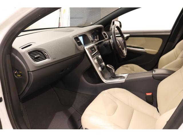 D4 ダイナミックエディション ポールスターパフォーマンスPKG スポーツレザーシート 専用18AW 専用フロントグリル ACC 衝突軽減B LKA BLIS純正ナビTV Bカメラ パワーシート/ヒーター スマートキー(28枚目)
