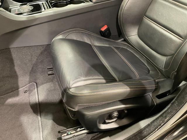 XE プレステージ 黒革シート MERIDIANサウンド ACC 衝突軽減B LKA BSM 純正HDDナビ BカメラPDC パワーシート/ヒーター 純正19incAW キセノンヘッド スマートキー ETC 横滑り防止(17枚目)