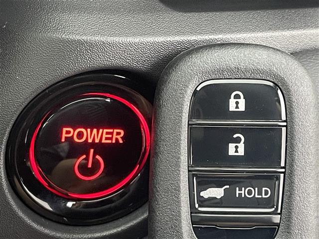 ヴェゼル ｅ：ＨＥＶ　Ｚ　ＬＤＡ　衝突回避支援ブレーキ機能　追従　スマキ　ＢＴオーディオ　フルオートエアコン　フルフラットシート　オートＬＥＤ　エアバッグ　両席エアバック　Ｒカメ　パワーウィンドウ　ＬＥＤランプ　ソナー　ＵＳＢ（2枚目）