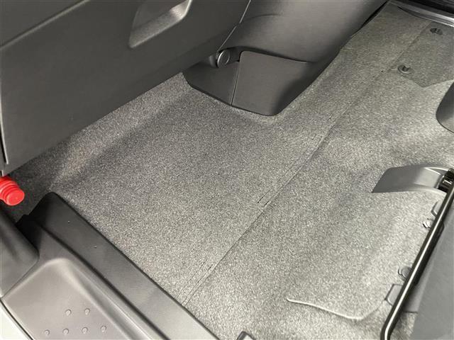 セレナ ｅ－パワー　ハイウェイスターＶ　ＶＤＣ　ウォークスルー　自動（被害軽減）ブレーキ　両側スライドドア　ＵＳＢポート　ダブルエアコン　ＬＤＰ　３列シート　追従クルーズ　ｂｌｕｅｔｏｏｔｈ　ＬＥＤランプ　オートマチックハイビーム　ナビＴＶ（17枚目）