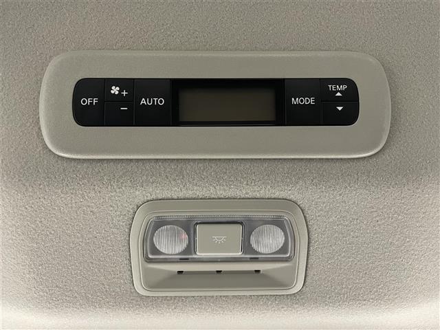 セレナ ｅ－パワー　ハイウェイスターＶ　ＶＤＣ　ウォークスルー　自動（被害軽減）ブレーキ　両側スライドドア　ＵＳＢポート　ダブルエアコン　ＬＤＰ　３列シート　追従クルーズ　ｂｌｕｅｔｏｏｔｈ　ＬＥＤランプ　オートマチックハイビーム　ナビＴＶ（26枚目）