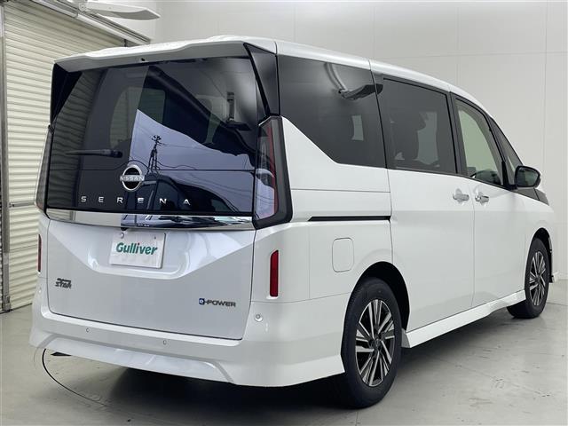 セレナ ｅ－パワー　ハイウェイスターＶ　ＶＤＣ　ウォークスルー　自動（被害軽減）ブレーキ　両側スライドドア　ＵＳＢポート　ダブルエアコン　ＬＤＰ　３列シート　追従クルーズ　ｂｌｕｅｔｏｏｔｈ　ＬＥＤランプ　オートマチックハイビーム　ナビＴＶ（32枚目）