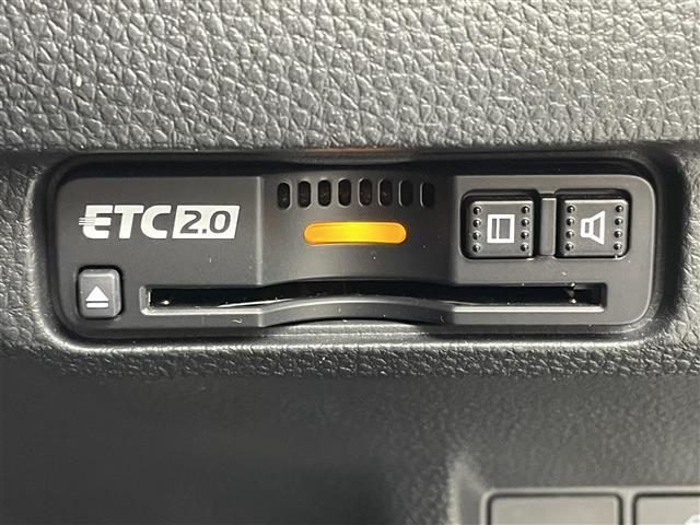 シビック LX ワンオーナー車 リアカメラ 地デジ オートエアコン サイドエアバッグ 盗難防止装置 2.0ETC LEDヘッドライト シートヒーター ターボ オートライト 横滑り防止装置 USB接続 ABS スマキー(8枚目)