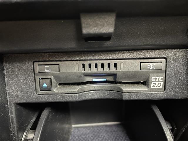 アルファード 2.5S Cパッケージ 両電動ドア 電動トランク 本革 レーダクルーズ コーナーセンサ オートLED パーキングサポート Bモニタ レーンキープ オットマン 地デジ サイドカメラ フロントカメラ エアロ DVD再生可能 3列(8枚目)