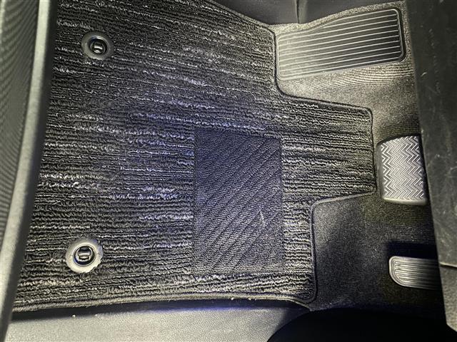 アルファード 2.5S Cパッケージ 両電動ドア 電動トランク 本革 レーダクルーズ コーナーセンサ オートLED パーキングサポート Bモニタ レーンキープ オットマン 地デジ サイドカメラ フロントカメラ エアロ DVD再生可能 3列(20枚目)