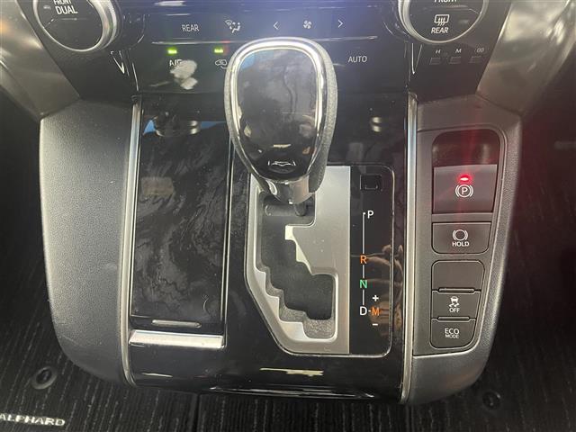 アルファード 2.5S タイプゴールド 電動テ-ルゲ-ト イモビ バックモニタ- Bluetoothオーディオ LEDランプ USB接続 オートハイビーム クリアランスソナー リアオートエアコン エアコン DVDプレーヤー 横滑防止装置(12枚目)