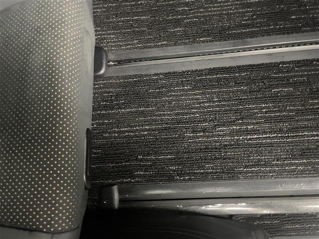 アルファード 2.5S タイプゴールド 電動テ-ルゲ-ト イモビ バックモニタ- Bluetoothオーディオ LEDランプ USB接続 オートハイビーム クリアランスソナー リアオートエアコン エアコン DVDプレーヤー 横滑防止装置(28枚目)