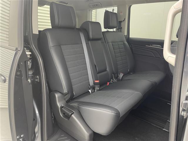 デリカD:5 シャモニー アイドリングS イモビ 衝突被害軽減装置 1オーナー Bluetoothオーディオ レーンキープ 助手席エアバッグ オートライト 地デジTV 電動リアゲート 4WD USB接続 シートH LED(22枚目)